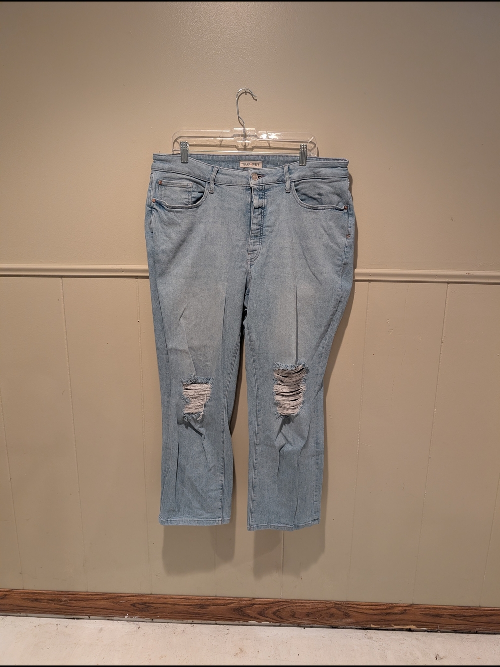 Warp & Weft Blue Distressed Women Jean